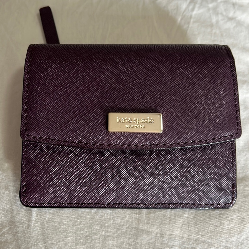 Kate spade wallet nwt dark burgundy